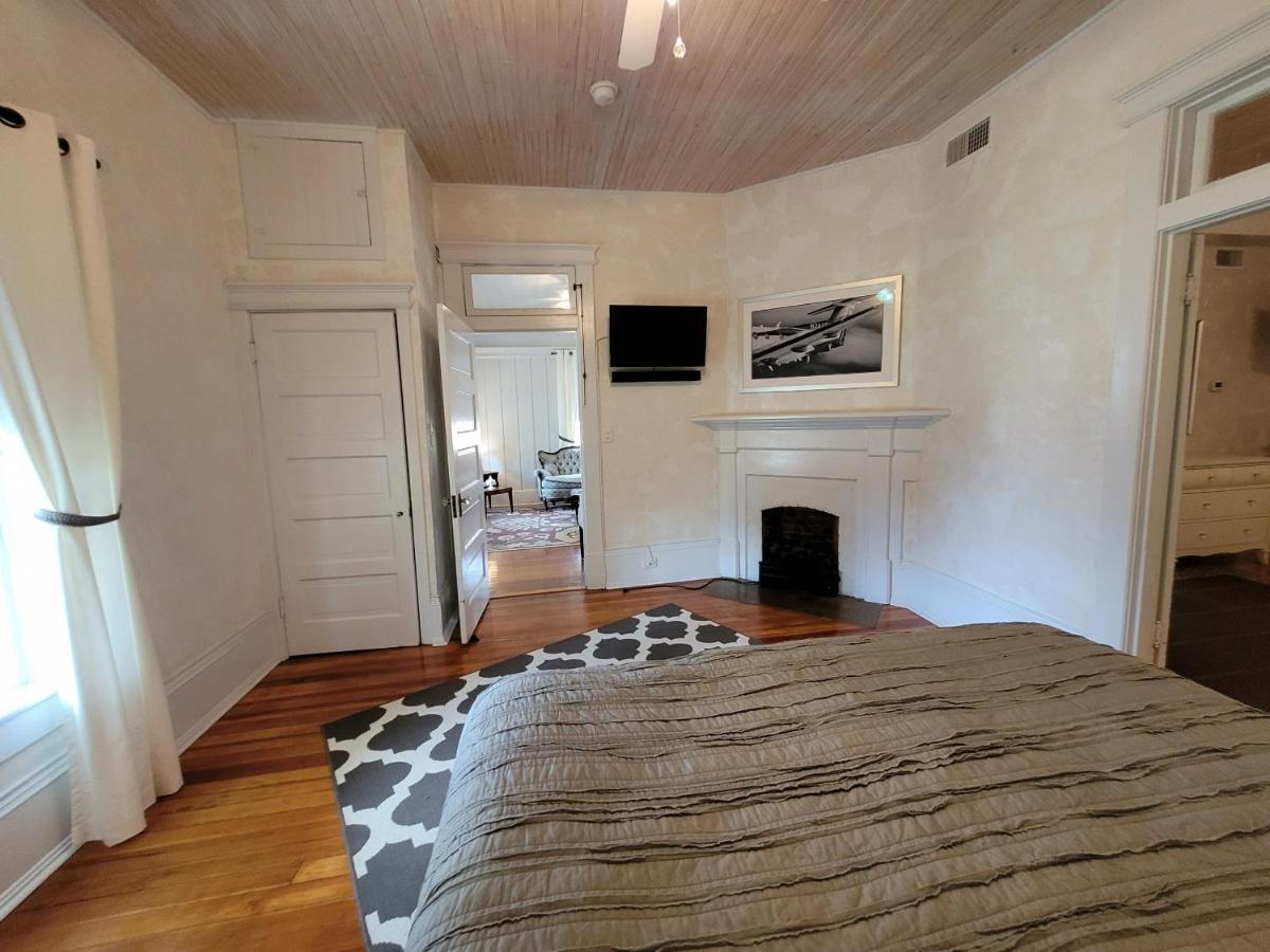 アルパイン Holland House - Historic And Sophisticatedヴィラ エクステリア 写真