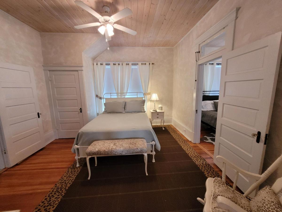 アルパイン Holland House - Historic And Sophisticatedヴィラ エクステリア 写真